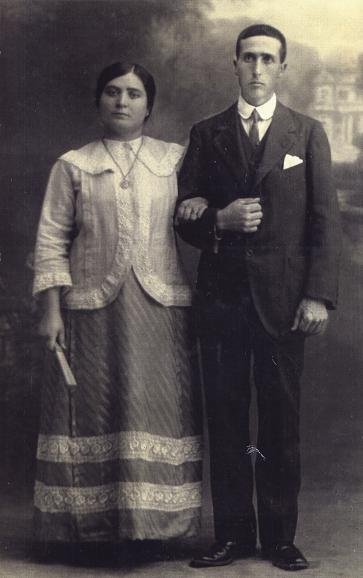 Imagen: Antonio Crespo y su esposa, 1915